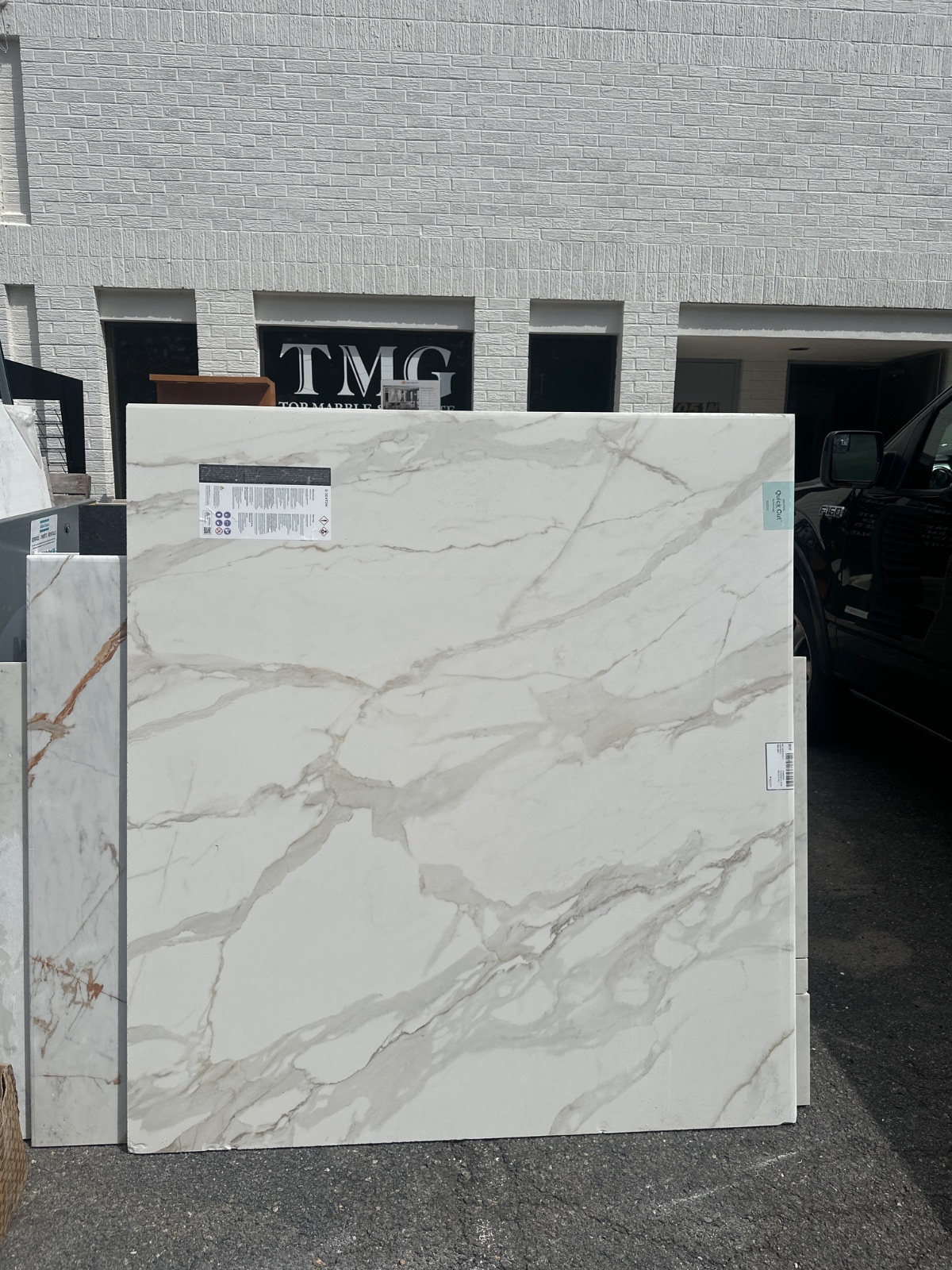 Actual view of Dekton Morpheus Porcelain