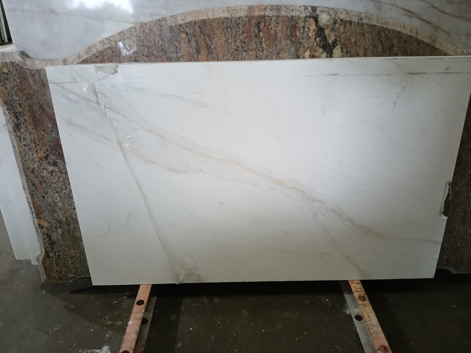 Actual view of Silver Light Quartz Quartz